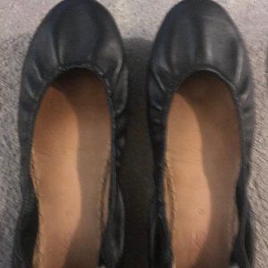 Size 9 matte black tieks
